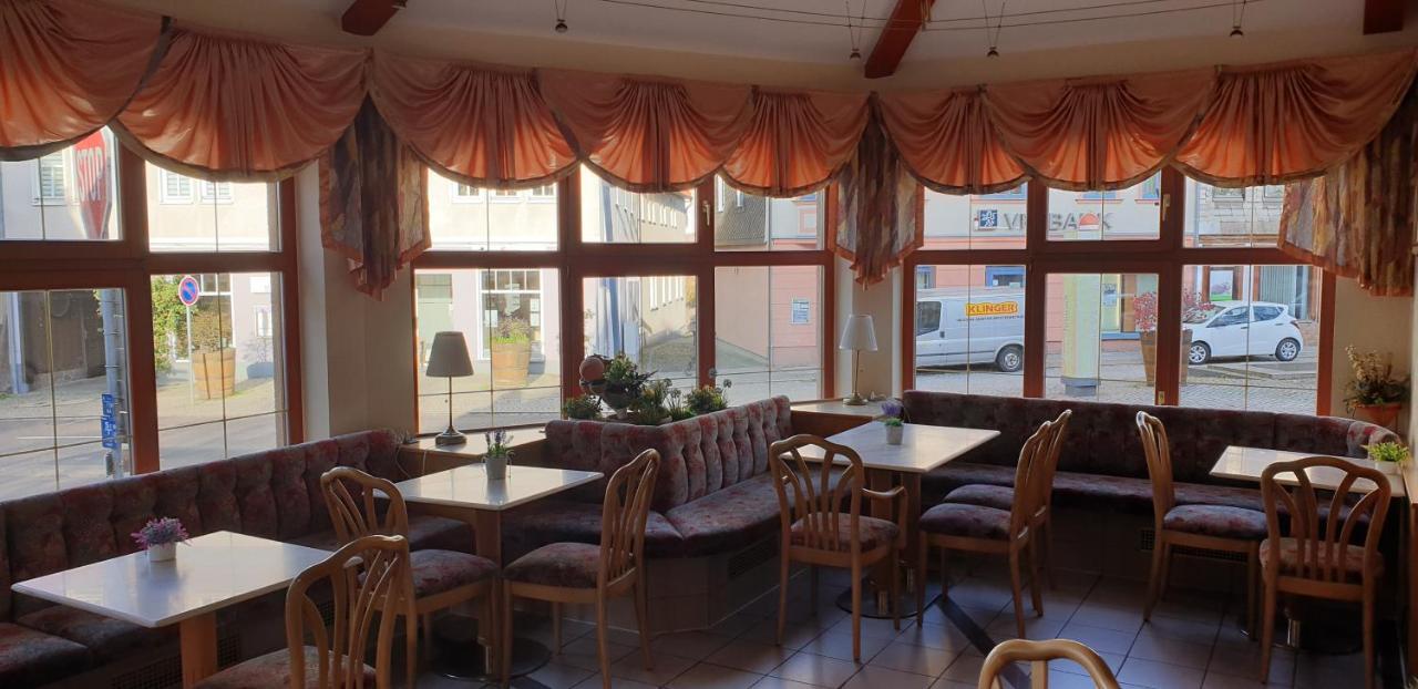 רוהלה Pension Jung, Baeckerei-Konditorei & Cafe מראה חיצוני תמונה
